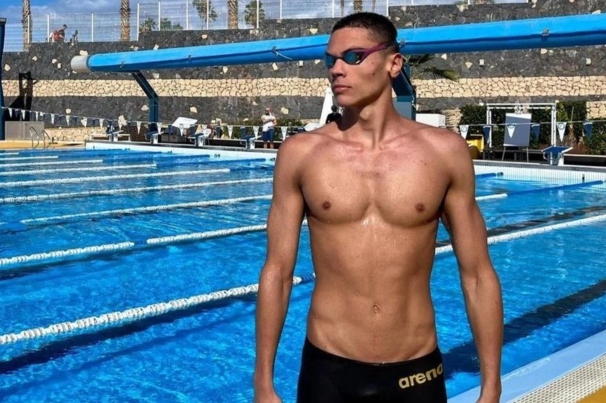 Ngoi sao 18 tuoi pha nhieu ky luc boi loi the gioi hinh anh