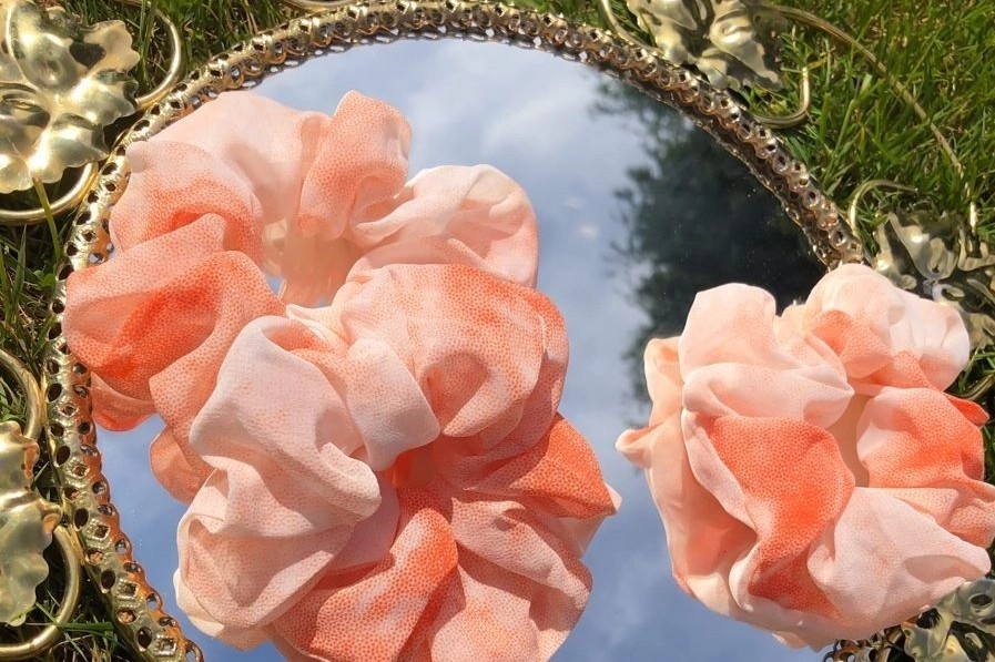 cach lam scrunchie anh 4