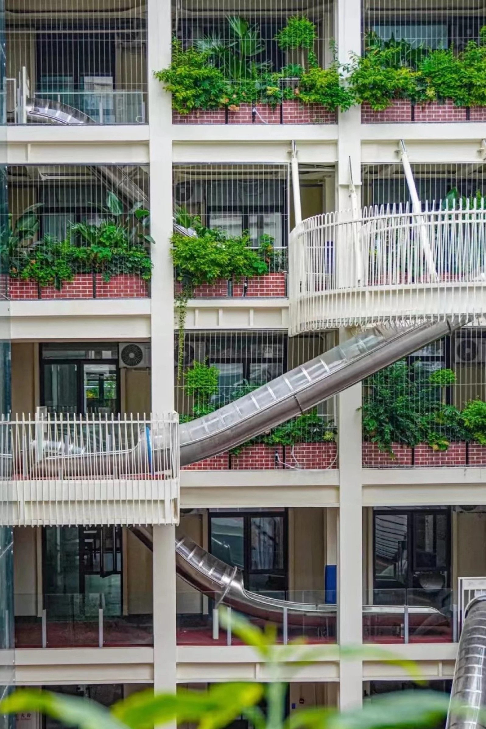 nhan vien van phong anh 1