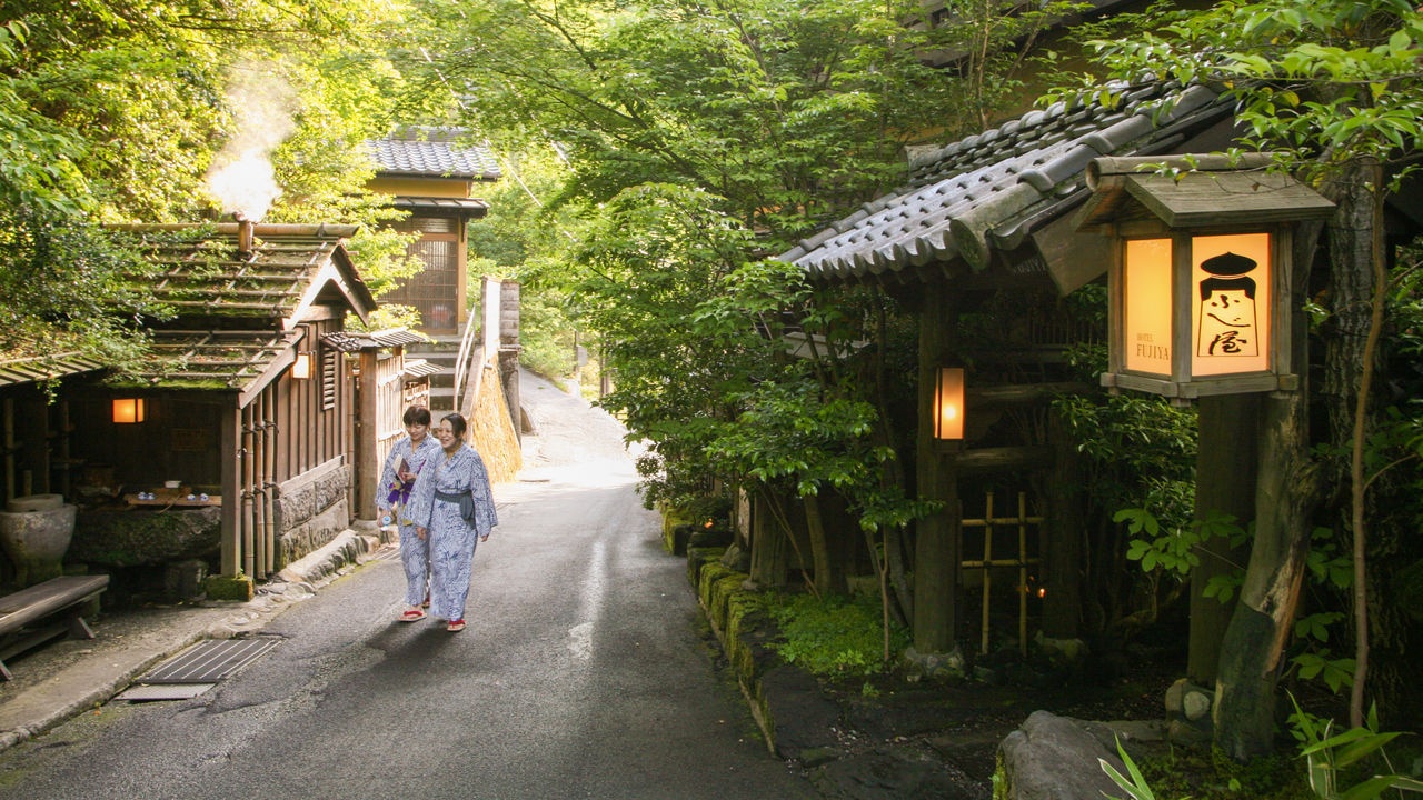 nhan vien van phong anh 2