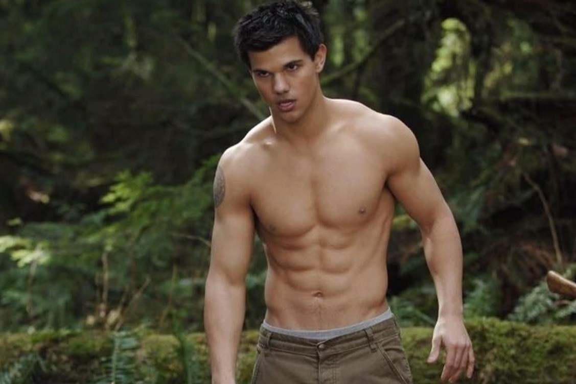 Noi am anh phai co co bung 6 mui hoan hao cua dan ong hinh anh