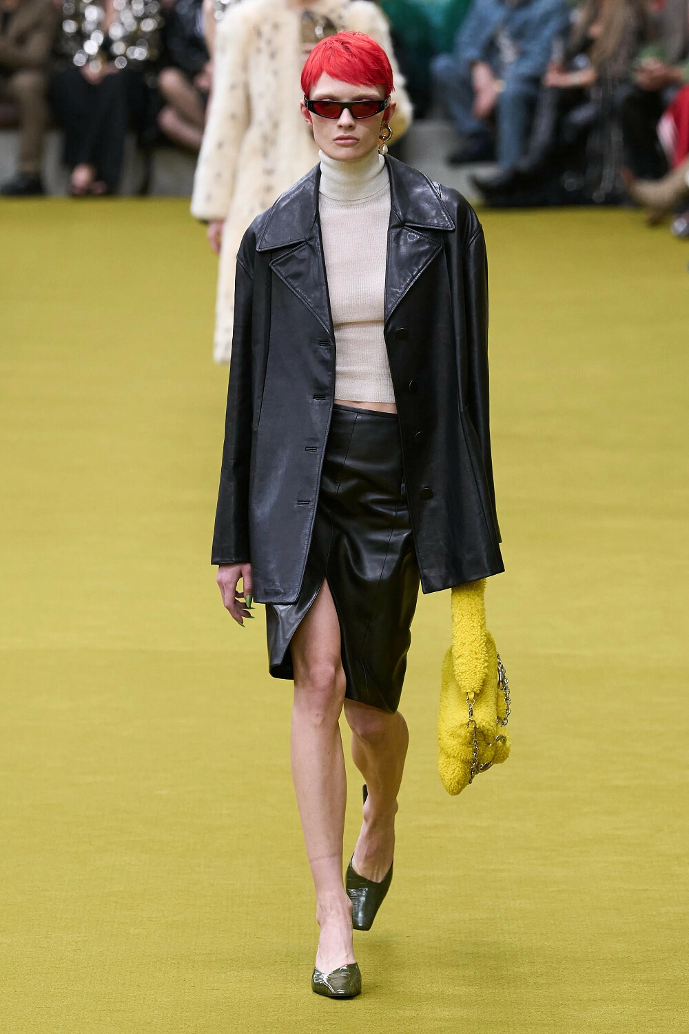 nhuộm tóc đỏ ảnh 9 nhuom toc do anh 9