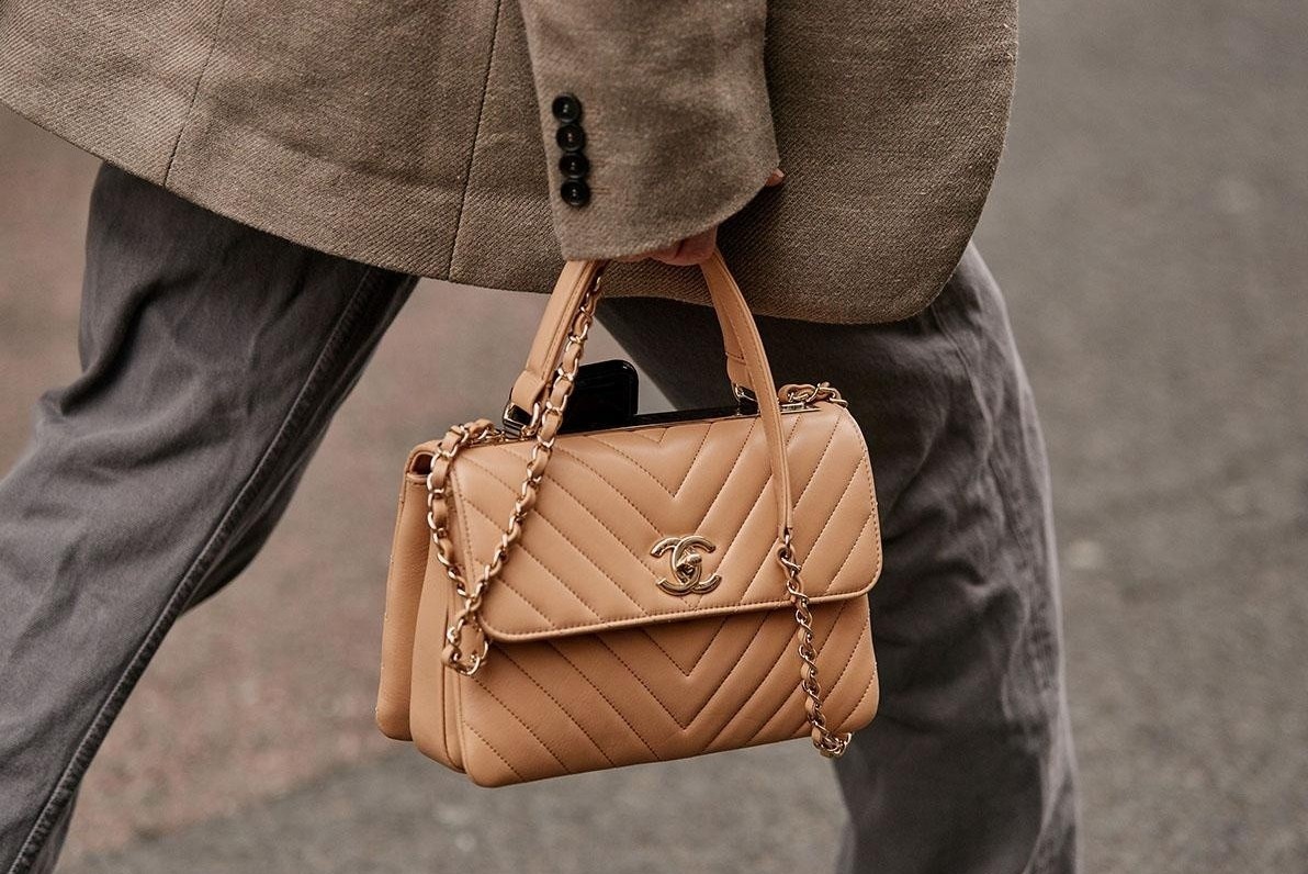 Chanel lai sap tang gia hinh anh