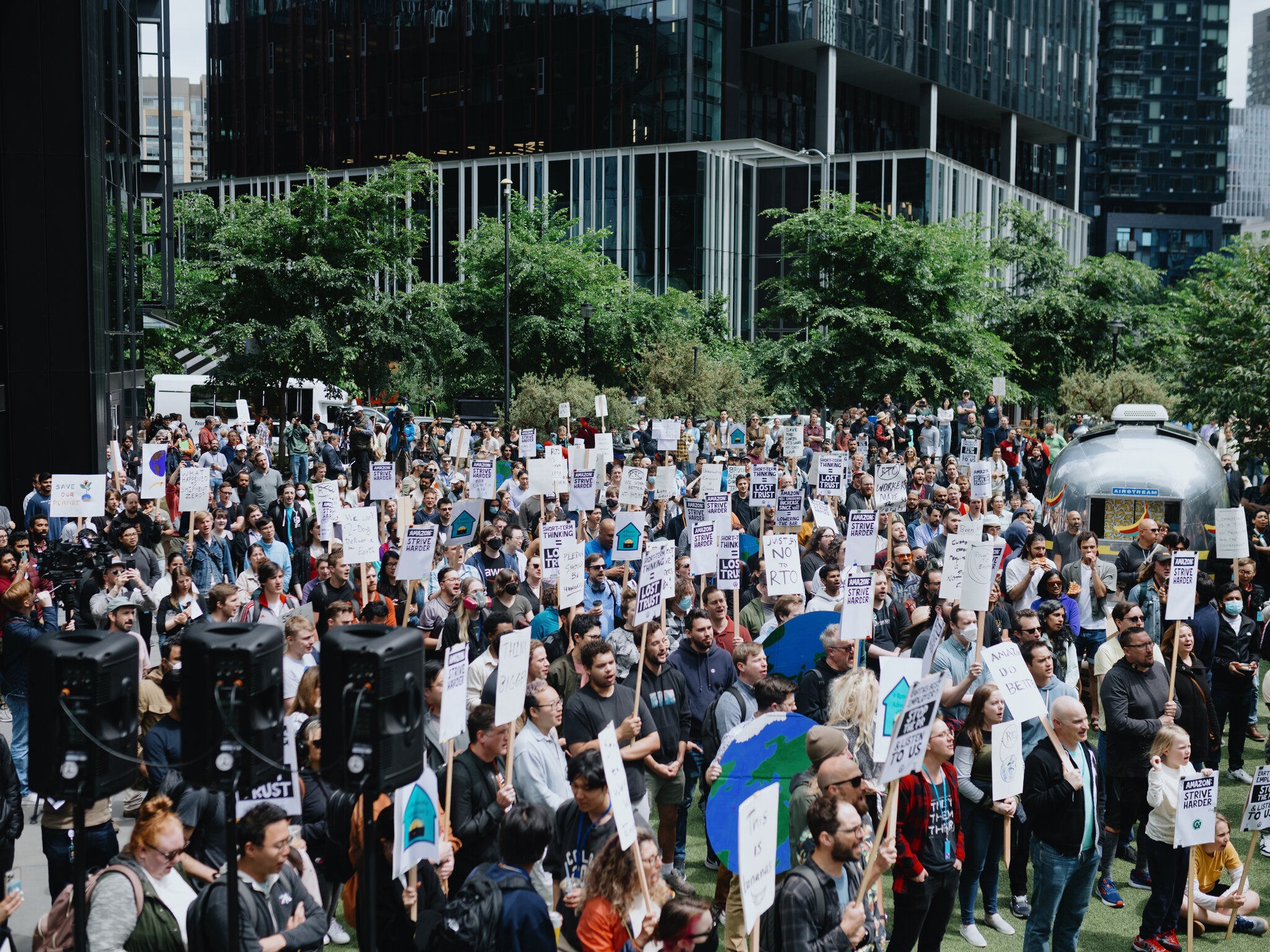 cong ty cong nghe anh 2