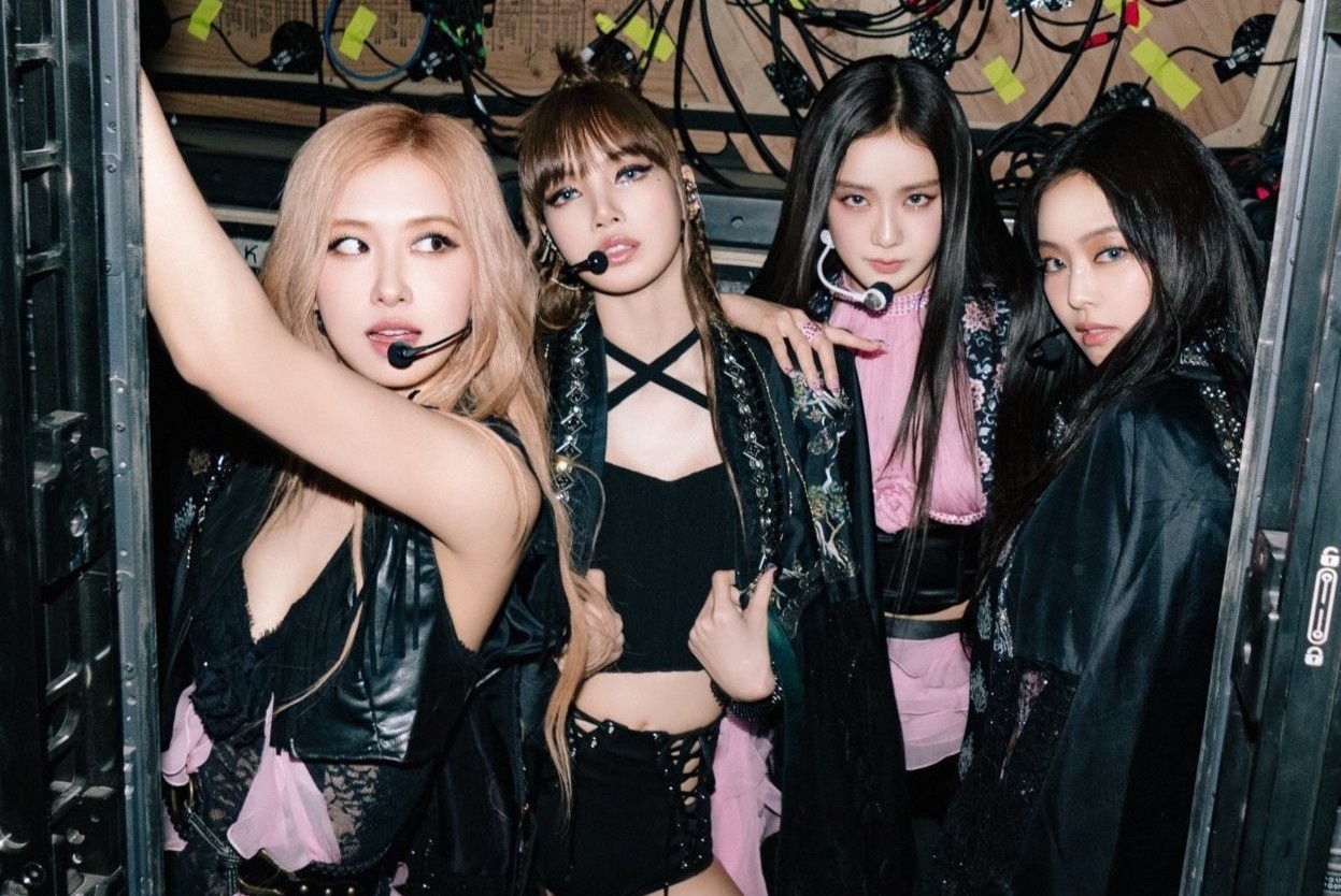 Bi lua dao, chap nhan mua ve 'don gia' de gap BTS, BlackPink hinh anh