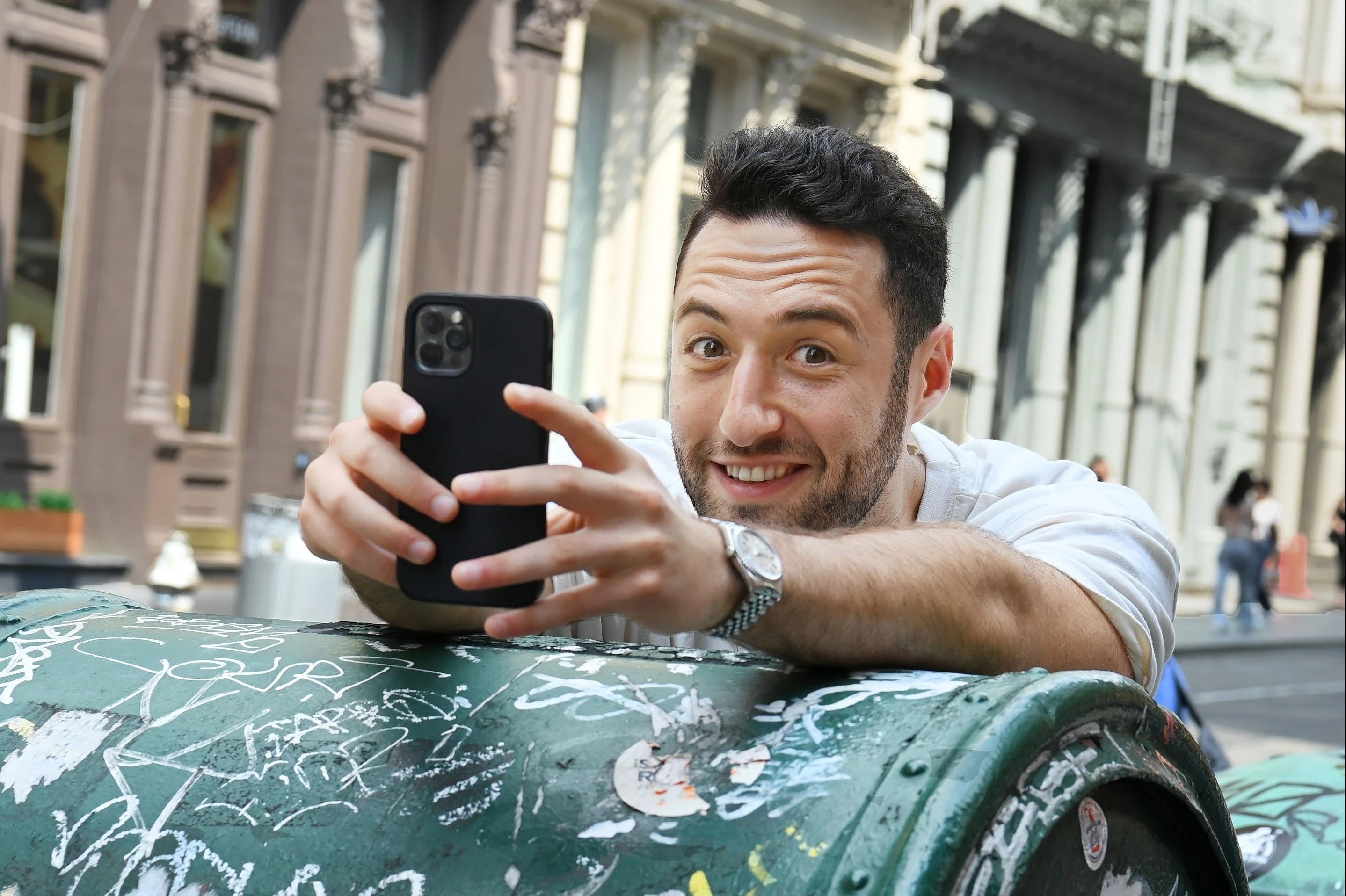 Kiem hang tram nghin USD nho hoi nguoi la mot cau duy nhat hinh anh