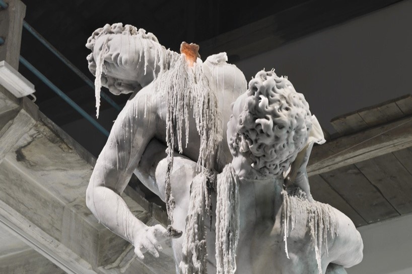 Nghe si Thuy Si dot tuong dieu khac bang sap cao 6 m hinh anh