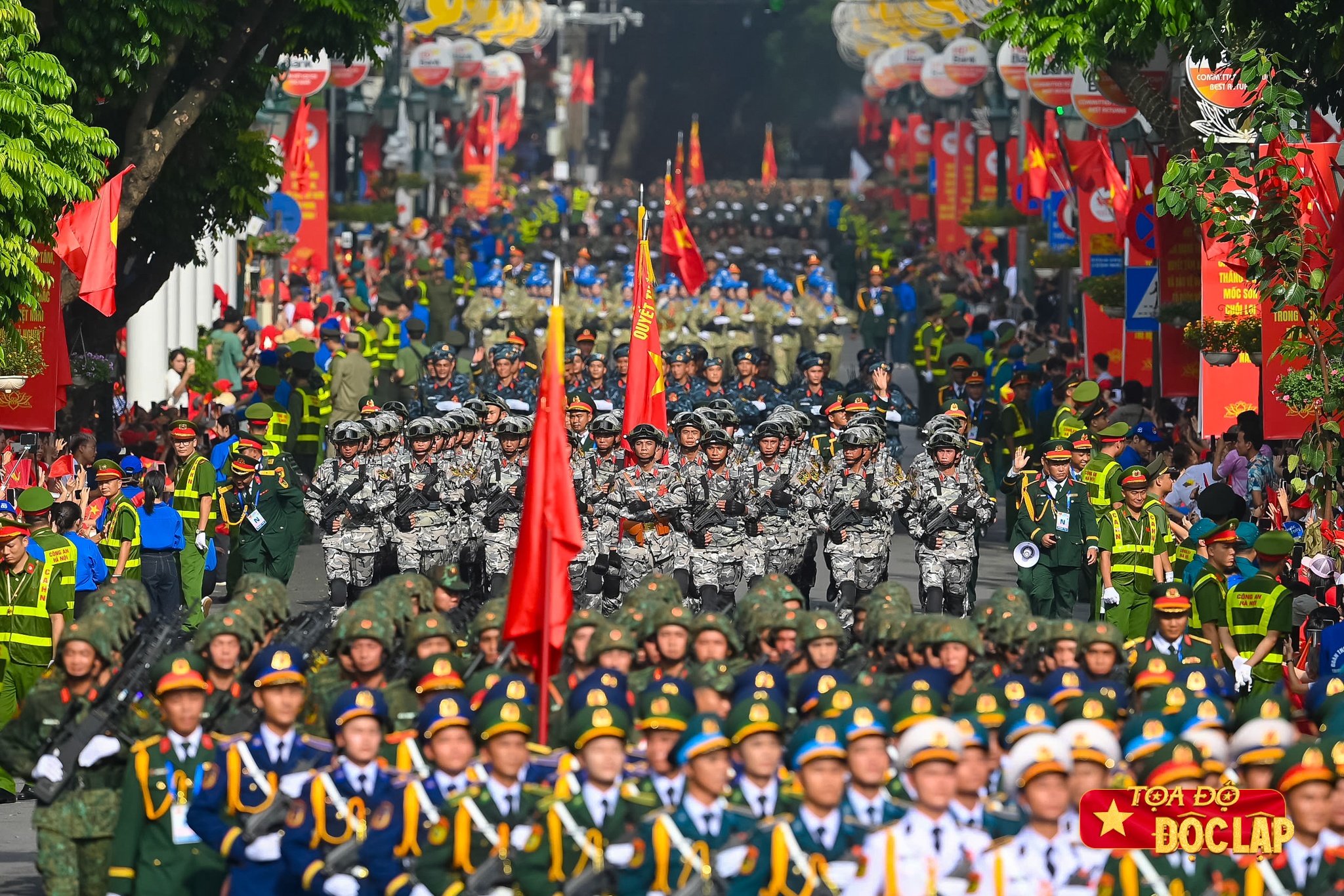 Le dieu binh dieu hanh,  khoi chien si anh 46