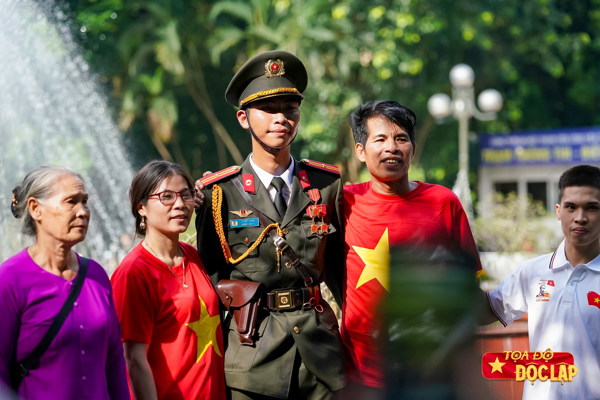 Le dieu binh dieu hanh,  khoi chien si anh 54