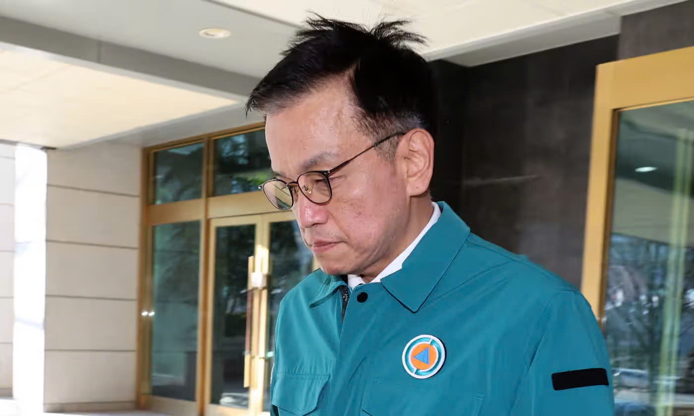 Quyen tong thong Han Quoc toi hien truong may bay gap nan hinh anh