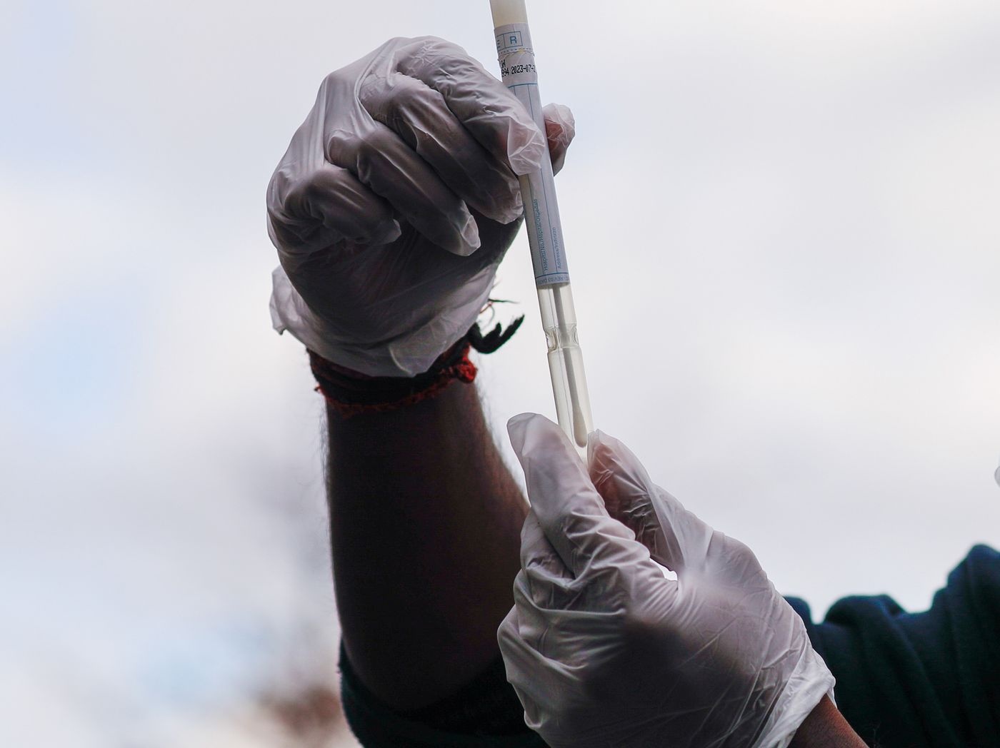 chi phi xet nghiem Covid-19 anh 2