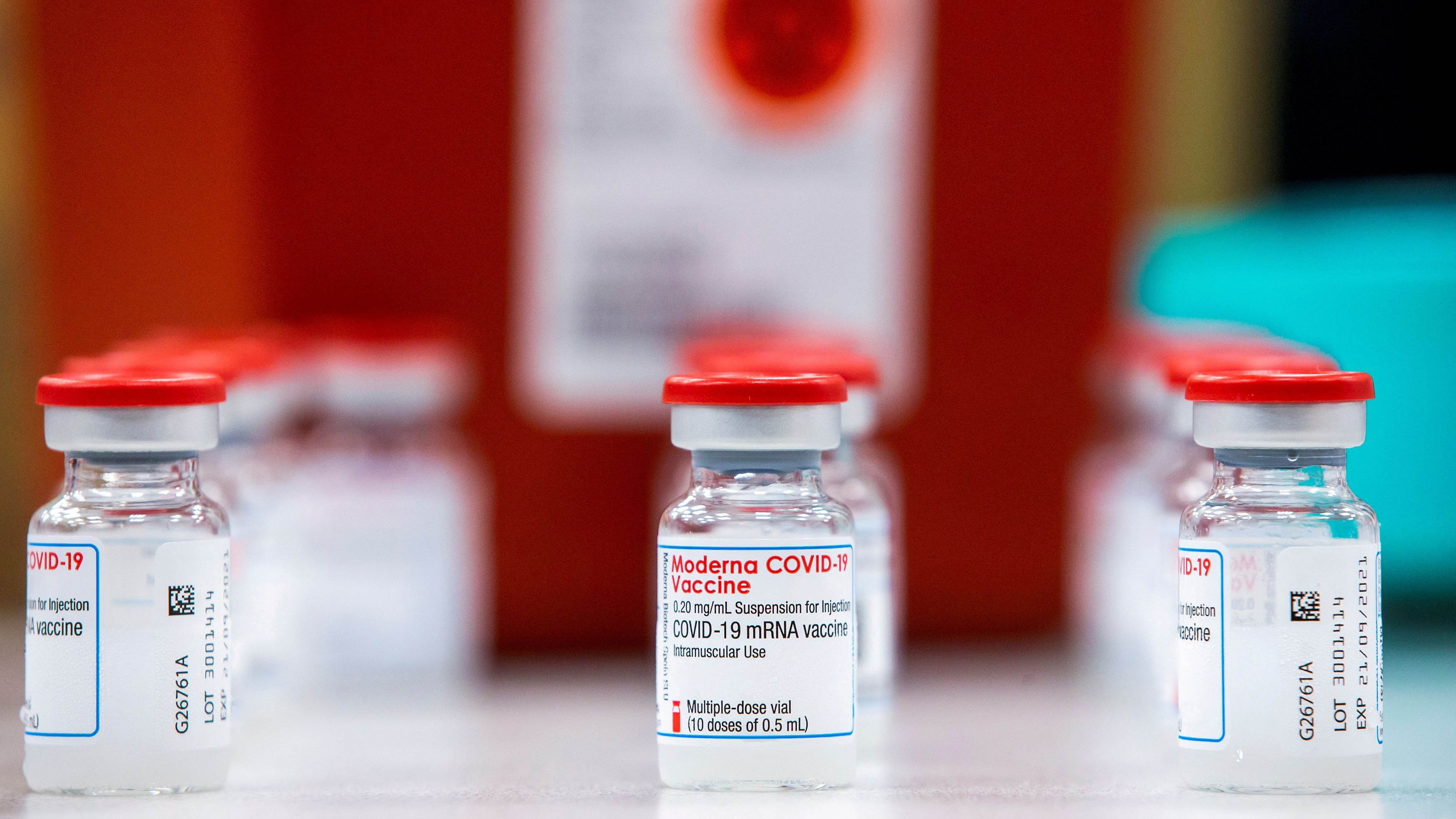 vaccine Moderna anh 1