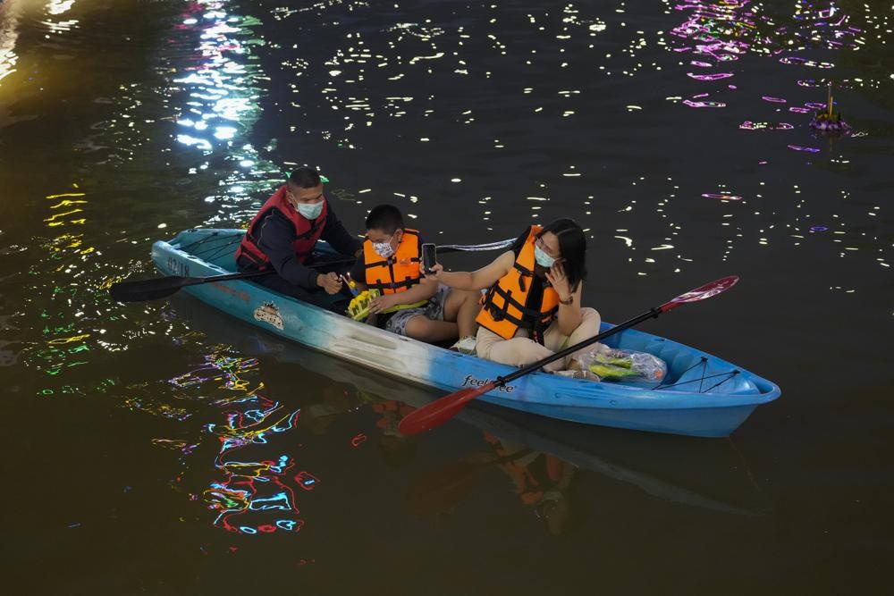 le hoi Loy Krathong o Thai Lan anh 7