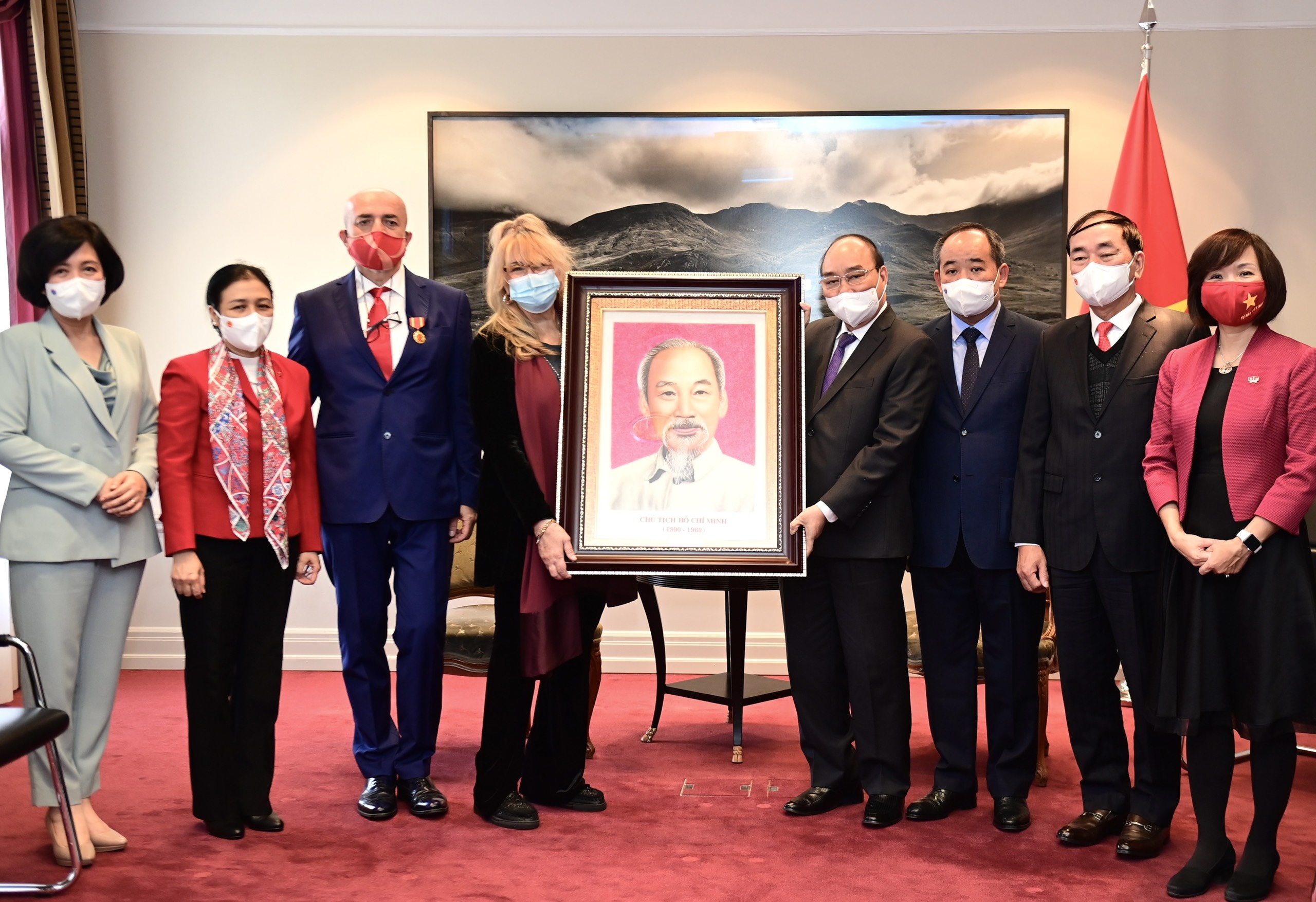 chu tich nuoc tham Thuy Si anh 2