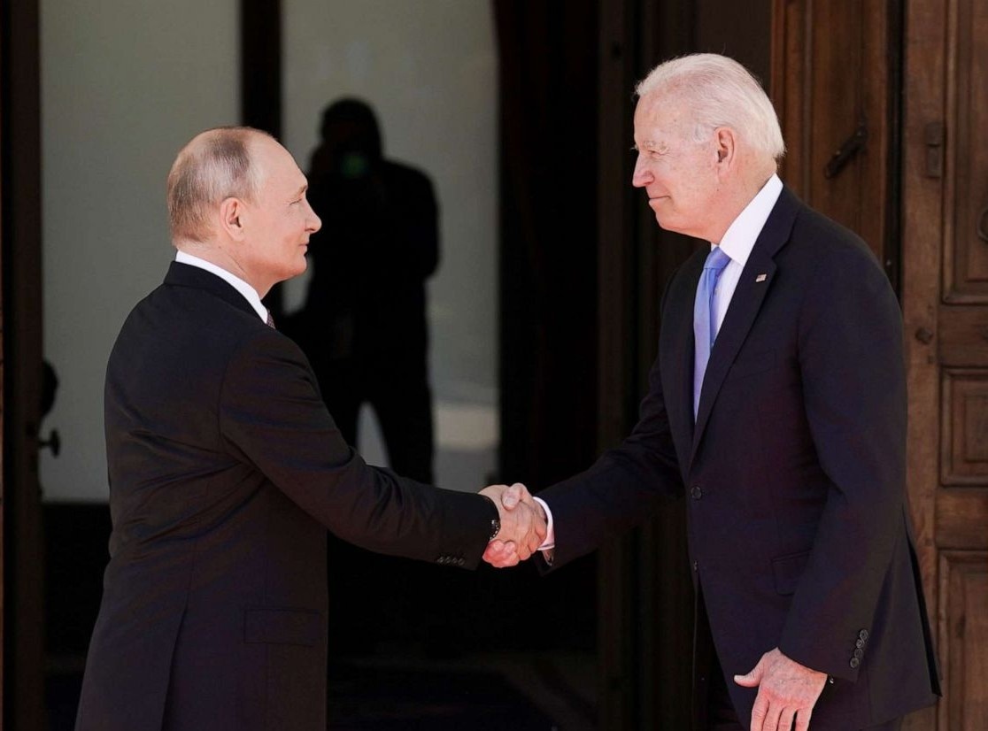 Dien Kremlin goi moi quan he Nga - My la 'kha dang tiec' hinh anh