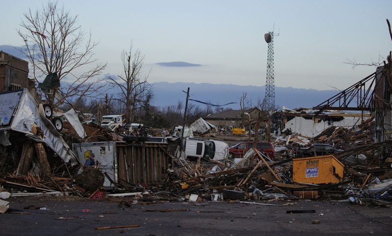 'Toan bo mot thi tran bien mat' sau tran loc lich su o My hinh anh