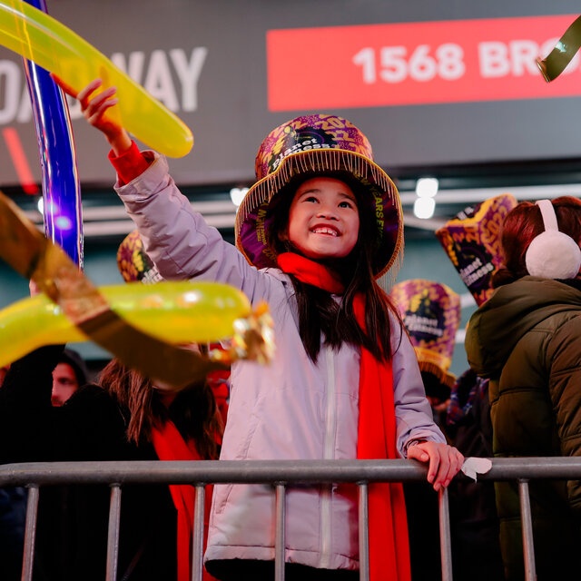 le tha qua cau pha le o New York anh 13