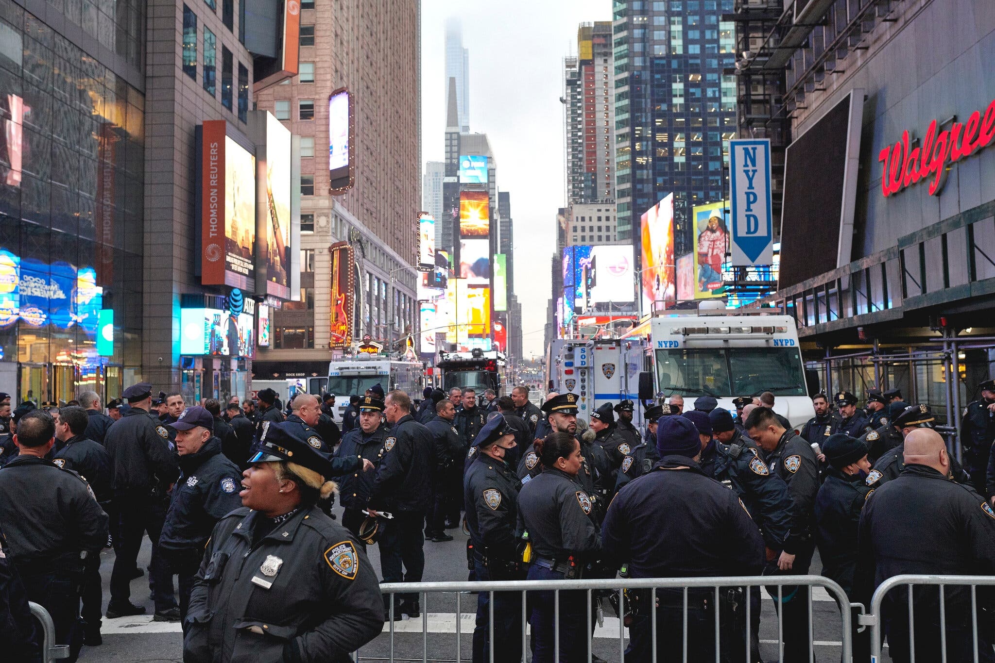 le tha qua cau pha le o New York anh 18