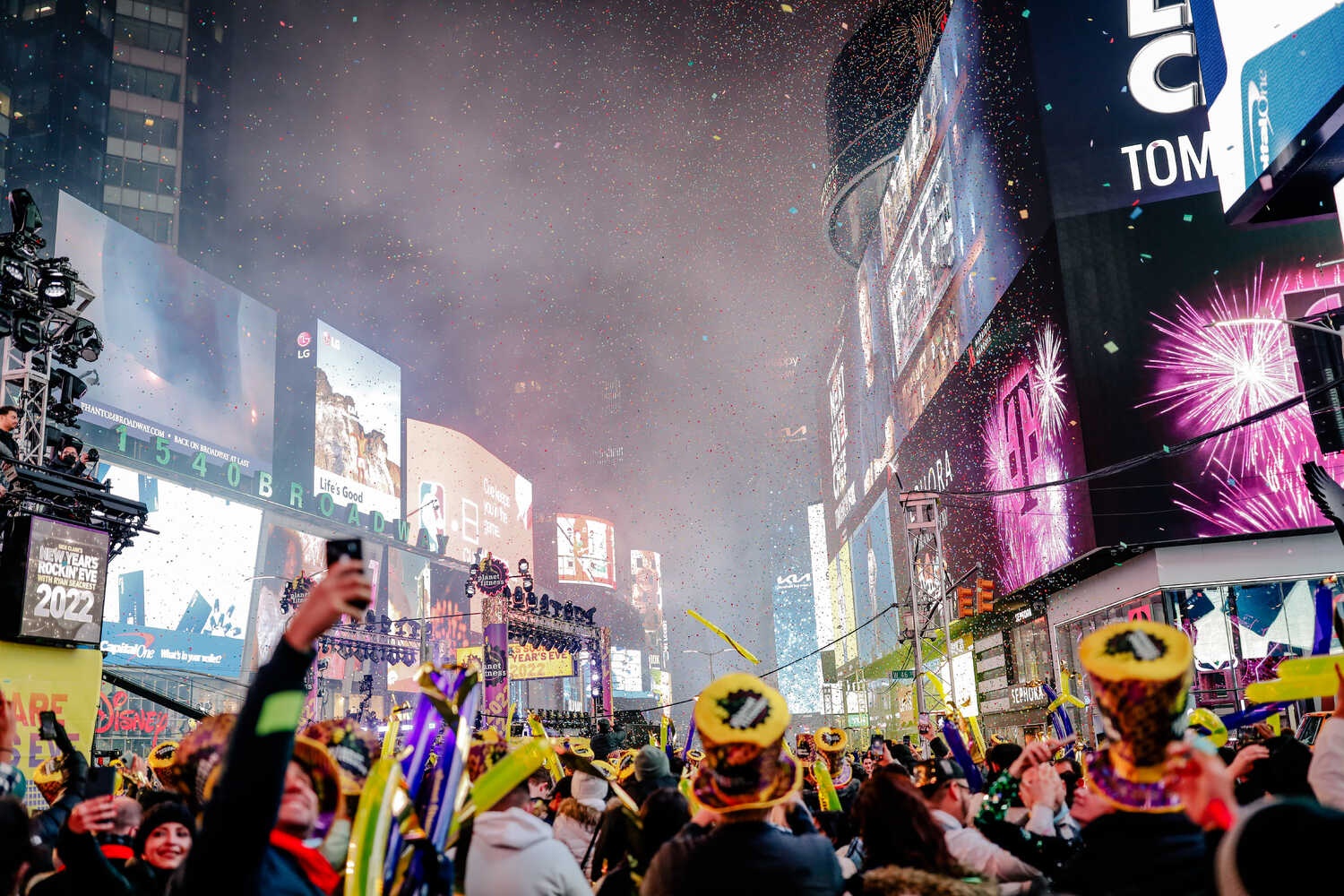 le tha qua cau pha le o New York anh 10