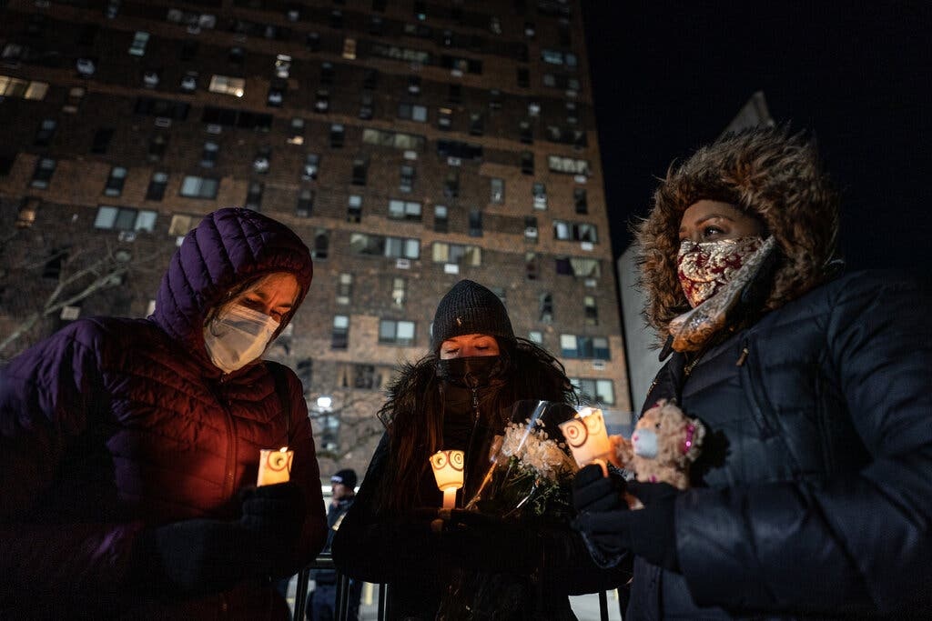 Noi dau xot bop nghet nguoi o lai sau tham kich o chung cu New York hinh anh