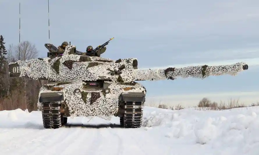 8.000 binh si Anh sap den Dong Au tap tran hinh anh