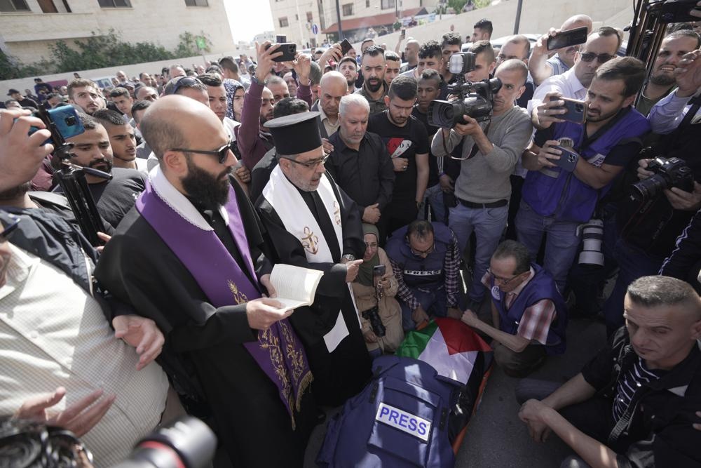 nu phong vien Al Jazeera bi ban chet anh 9