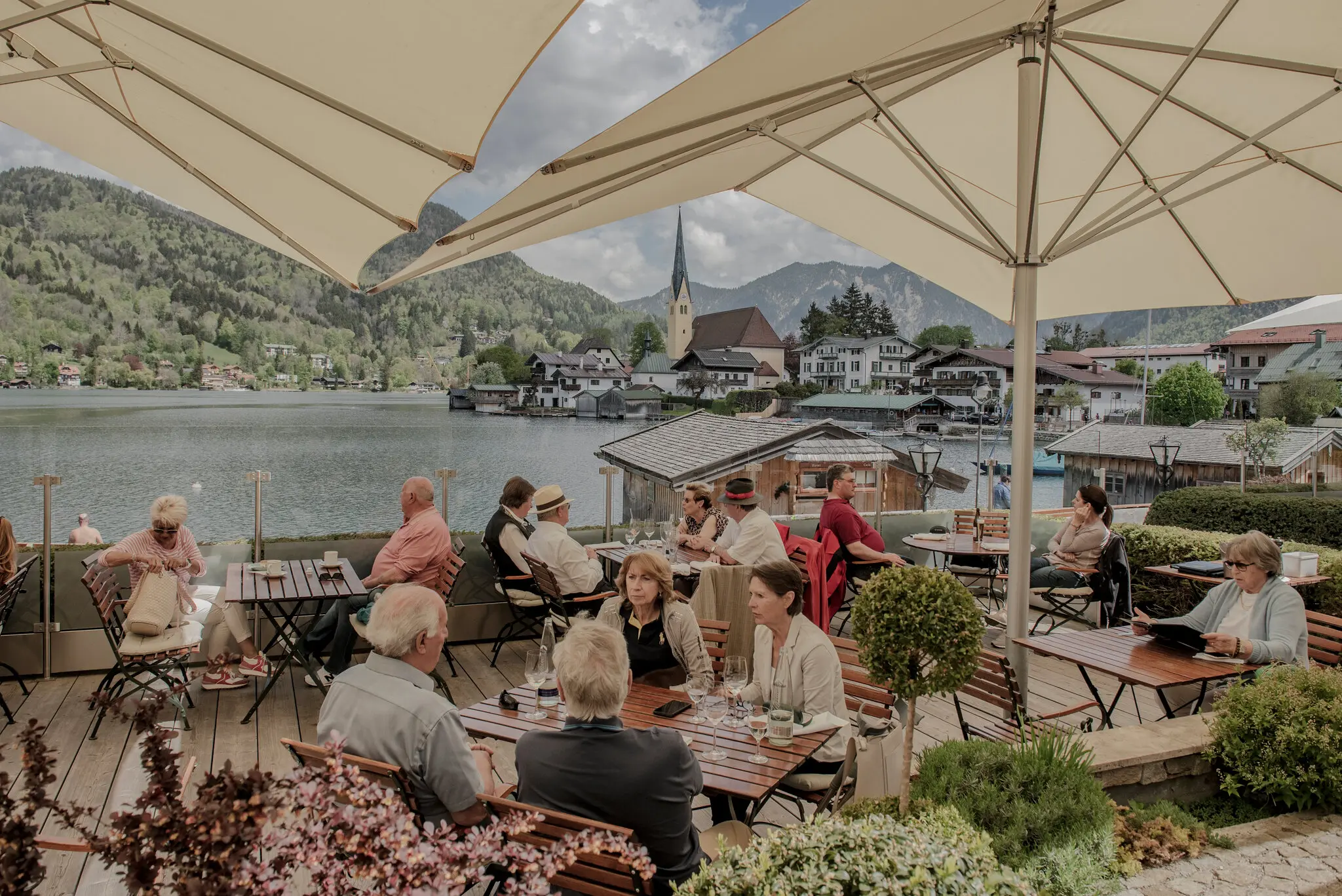 lenh trung phat Nga anh 2