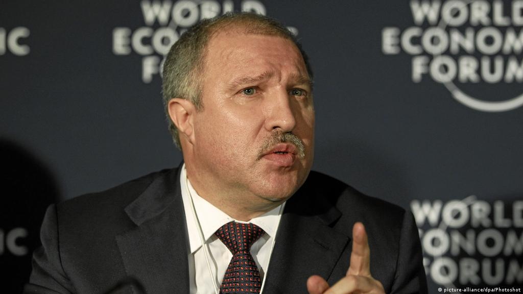 EU trung phat ong trum dau mo Nga hinh anh