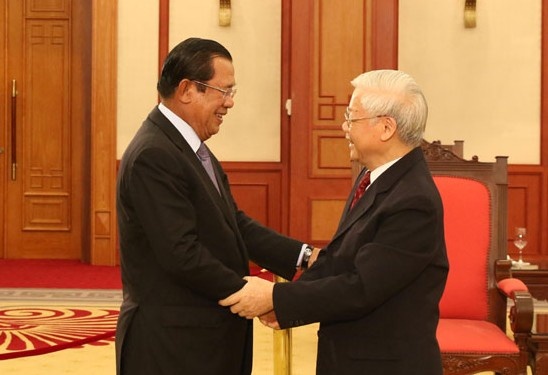 Tong bi thu Nguyen Phu Trong dien dam voi Thu tuong Campuchia Hun Sen hinh anh