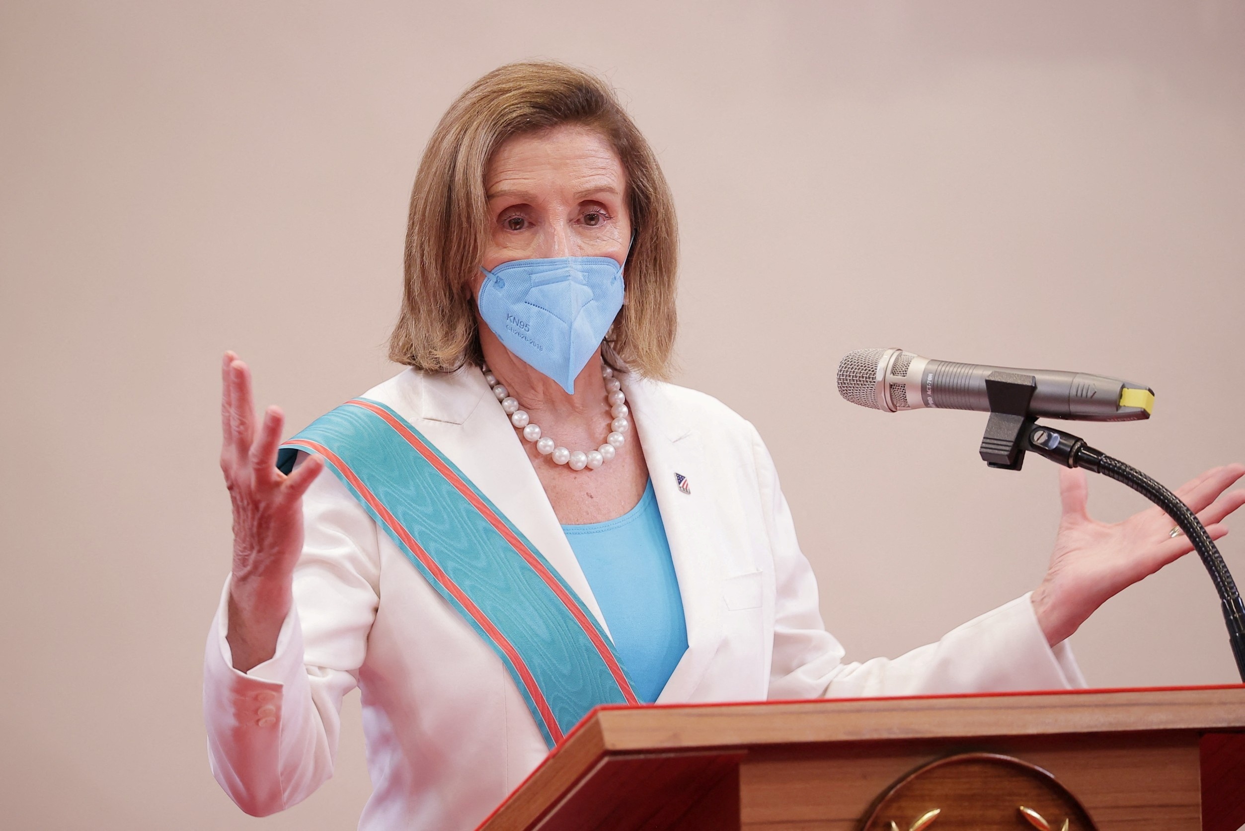 ba Pelosi tham Dai Loan anh 6