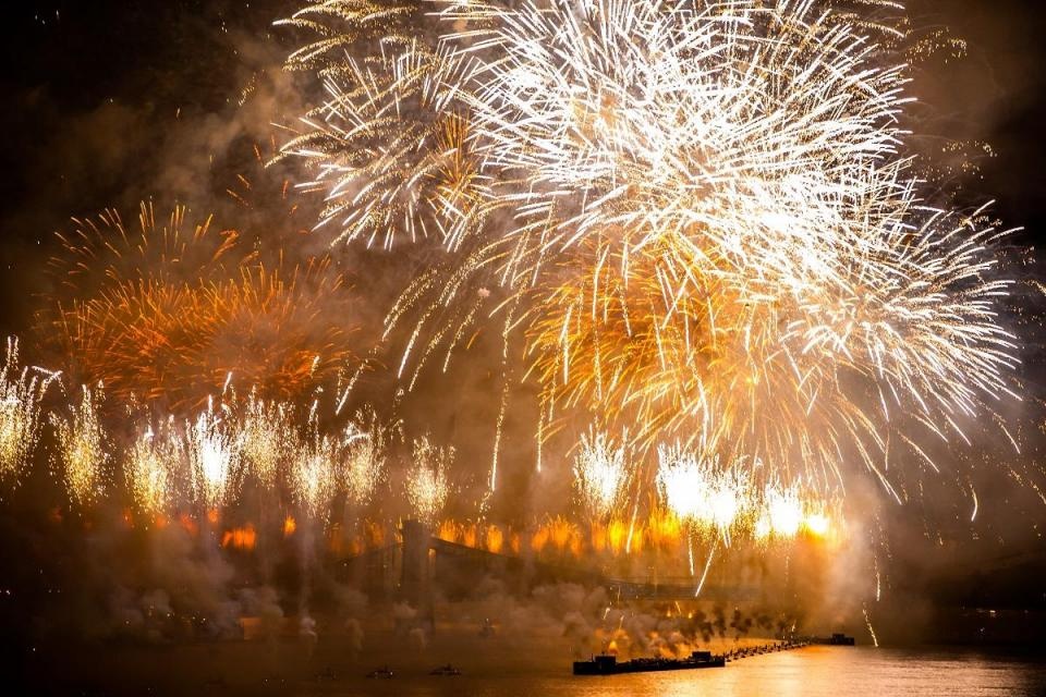 Quoc khanh Hungary anh 1