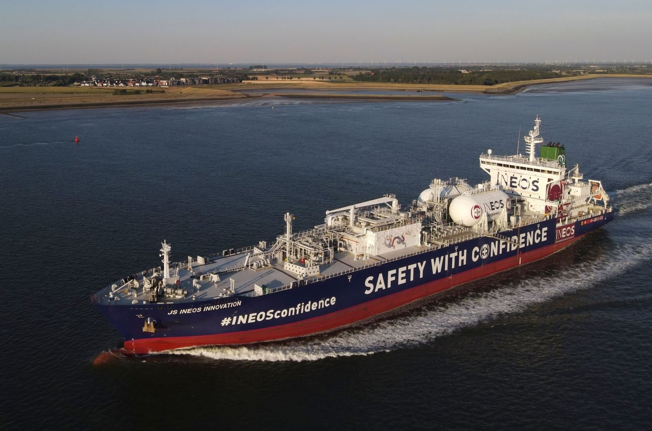 Cuoc dua moi o chau Au hinh anh