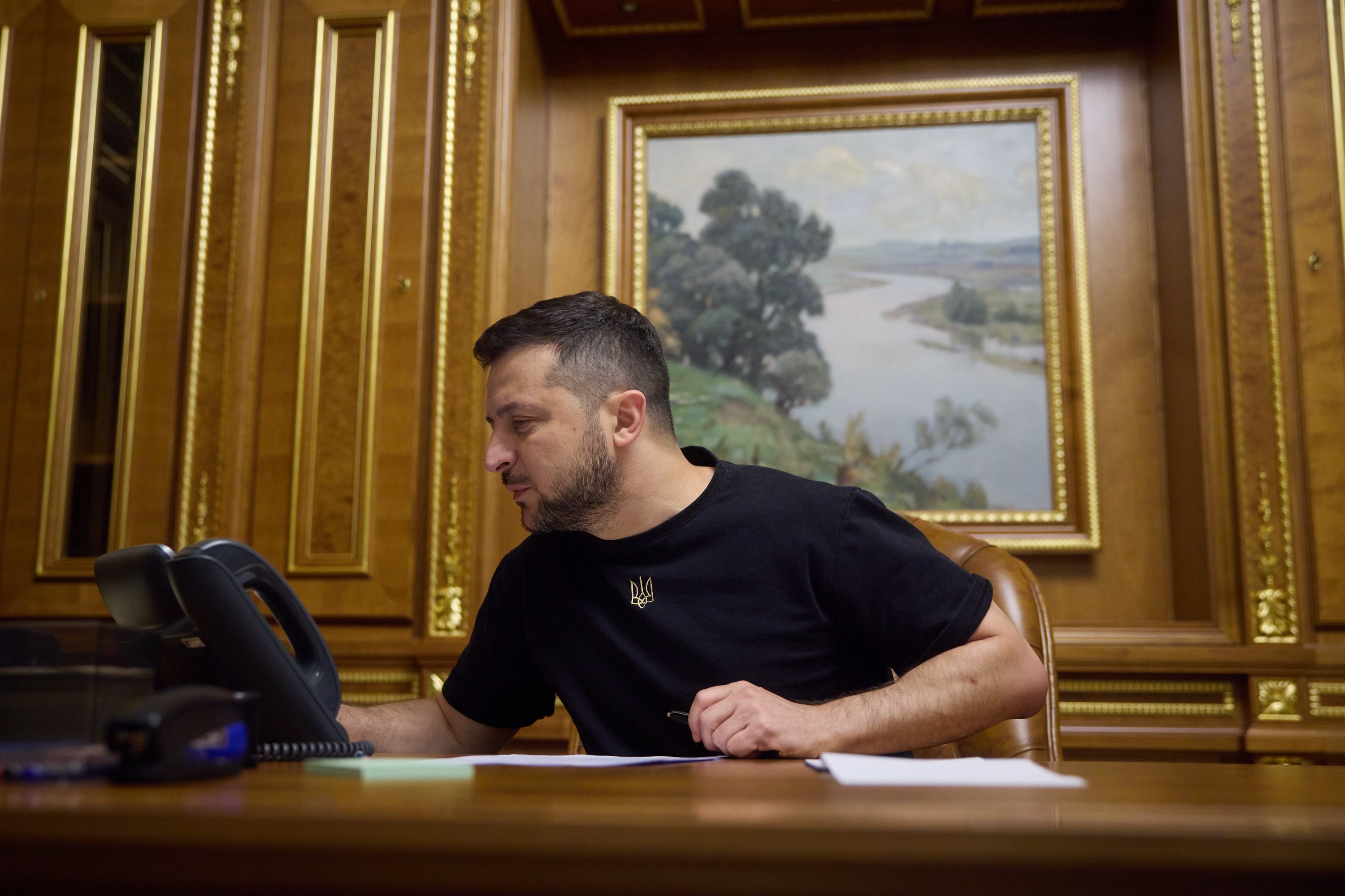 Ong Zelensky cam on My gui he thong NASAMS hinh anh