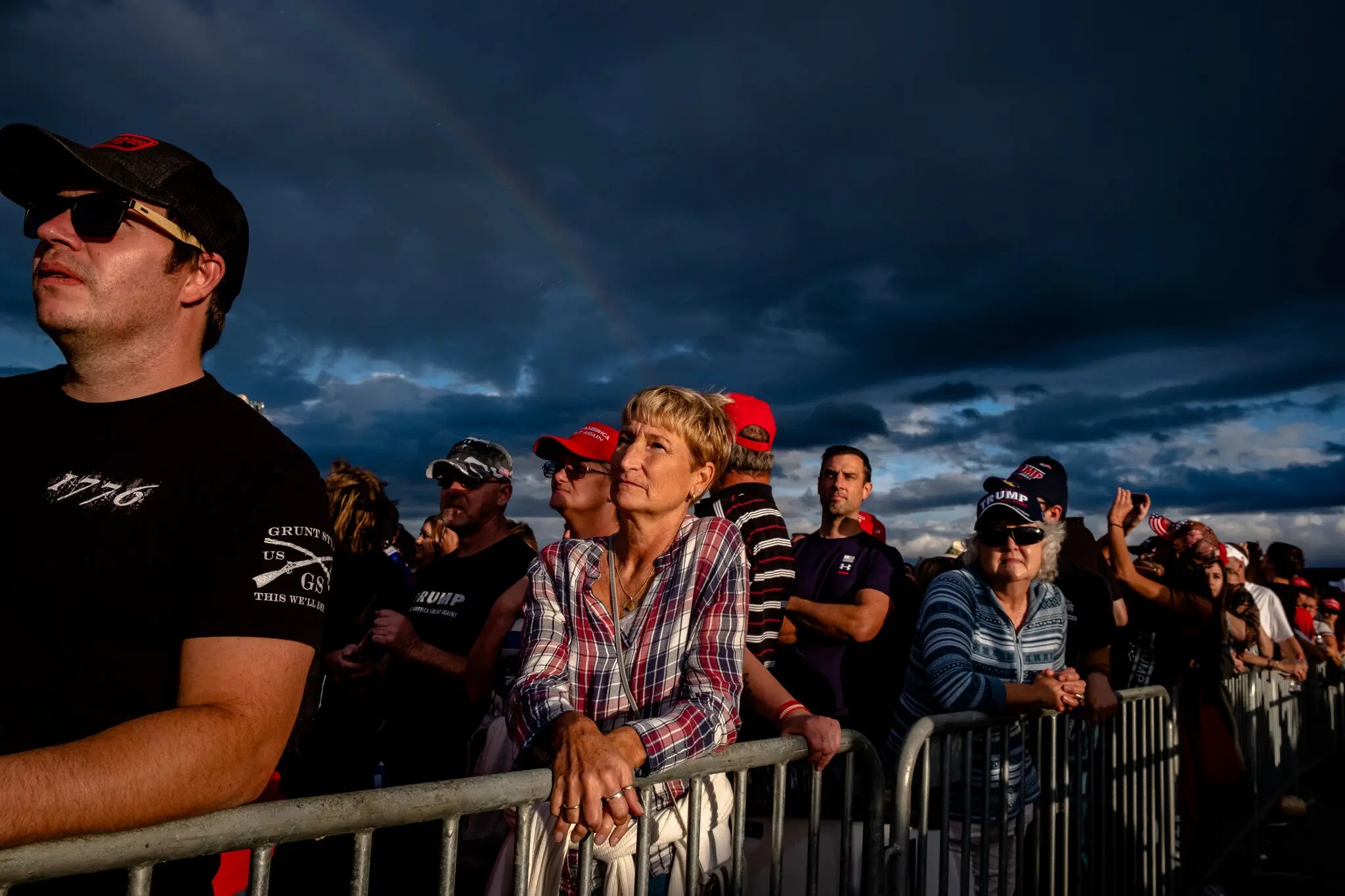 Tam trang trai nguoc truoc gio G o My hinh anh