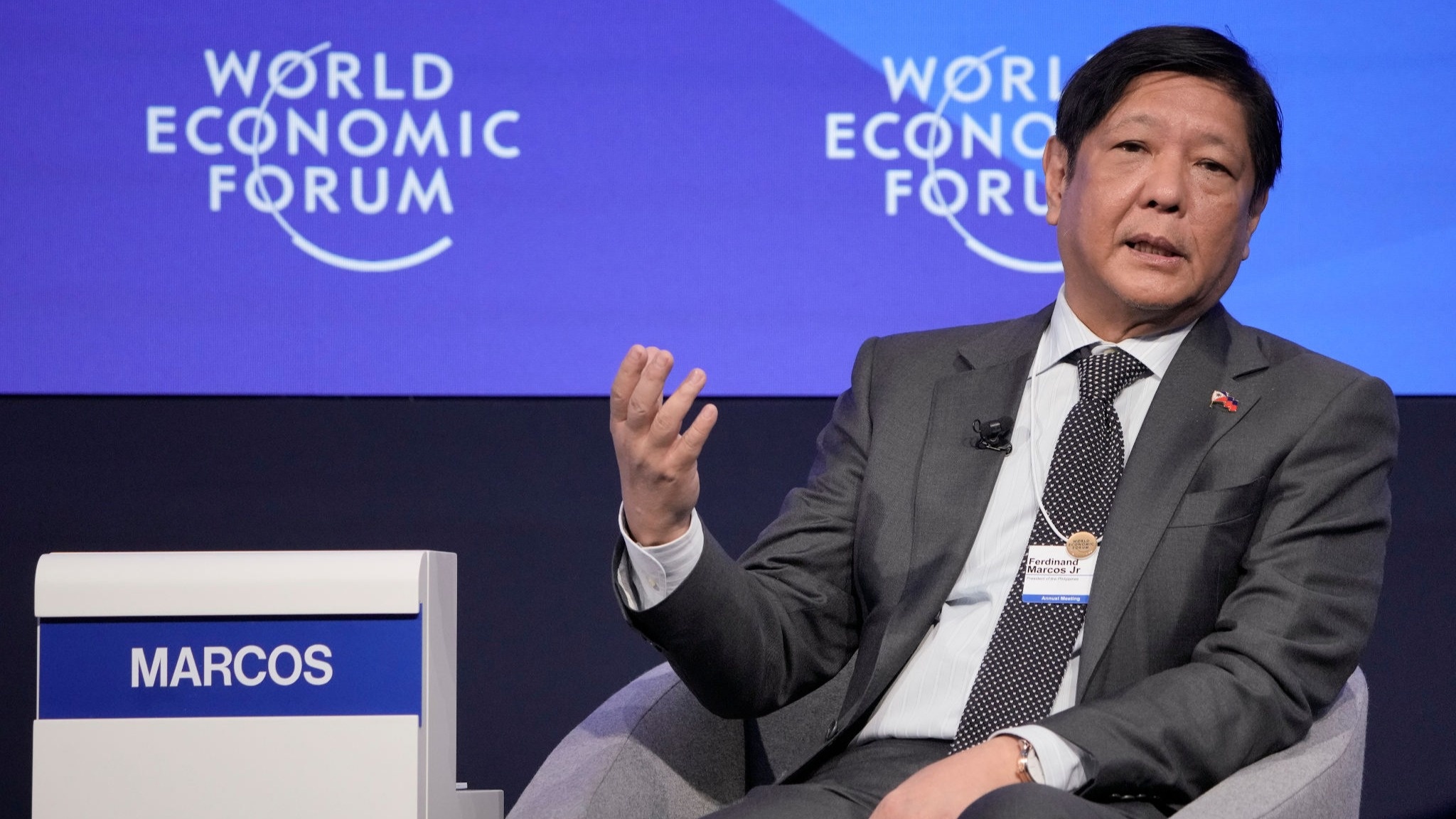 Tong thong Philippines: Bien Dong khien toi tran tro suot ngay dem hinh anh