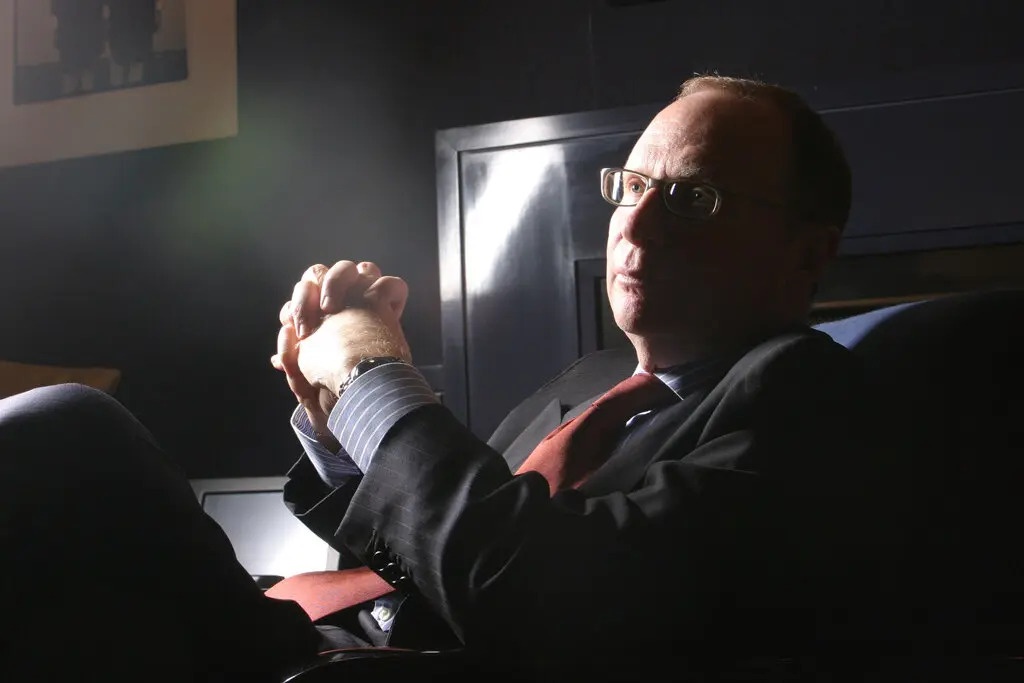 ty phu My tu sat anh 2