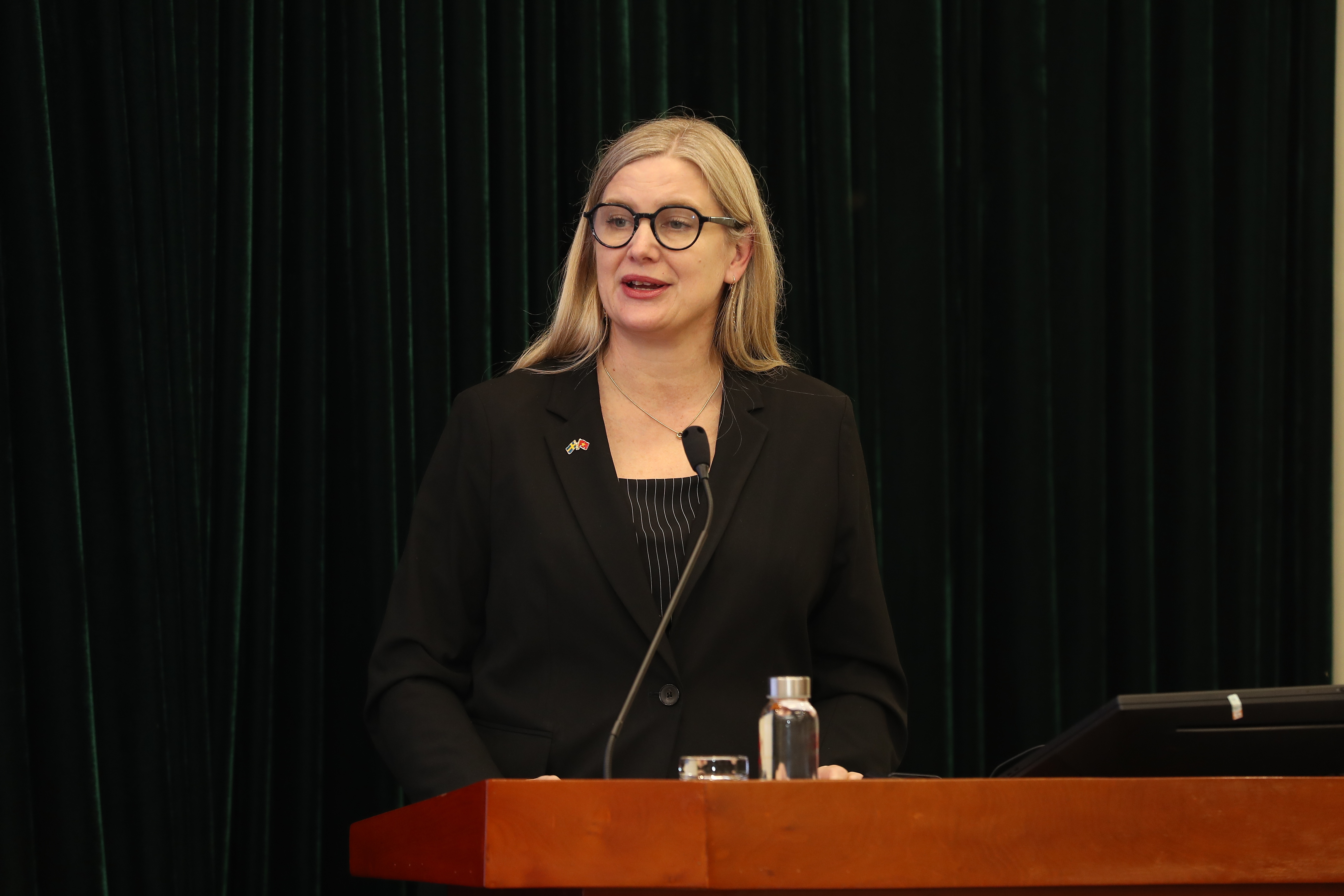 kinh te tuan hoan anh 2