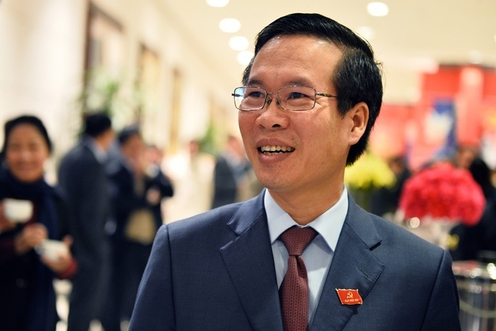 Chu tich Vo Van Thuong len duong tham chinh thuc Lao hinh anh