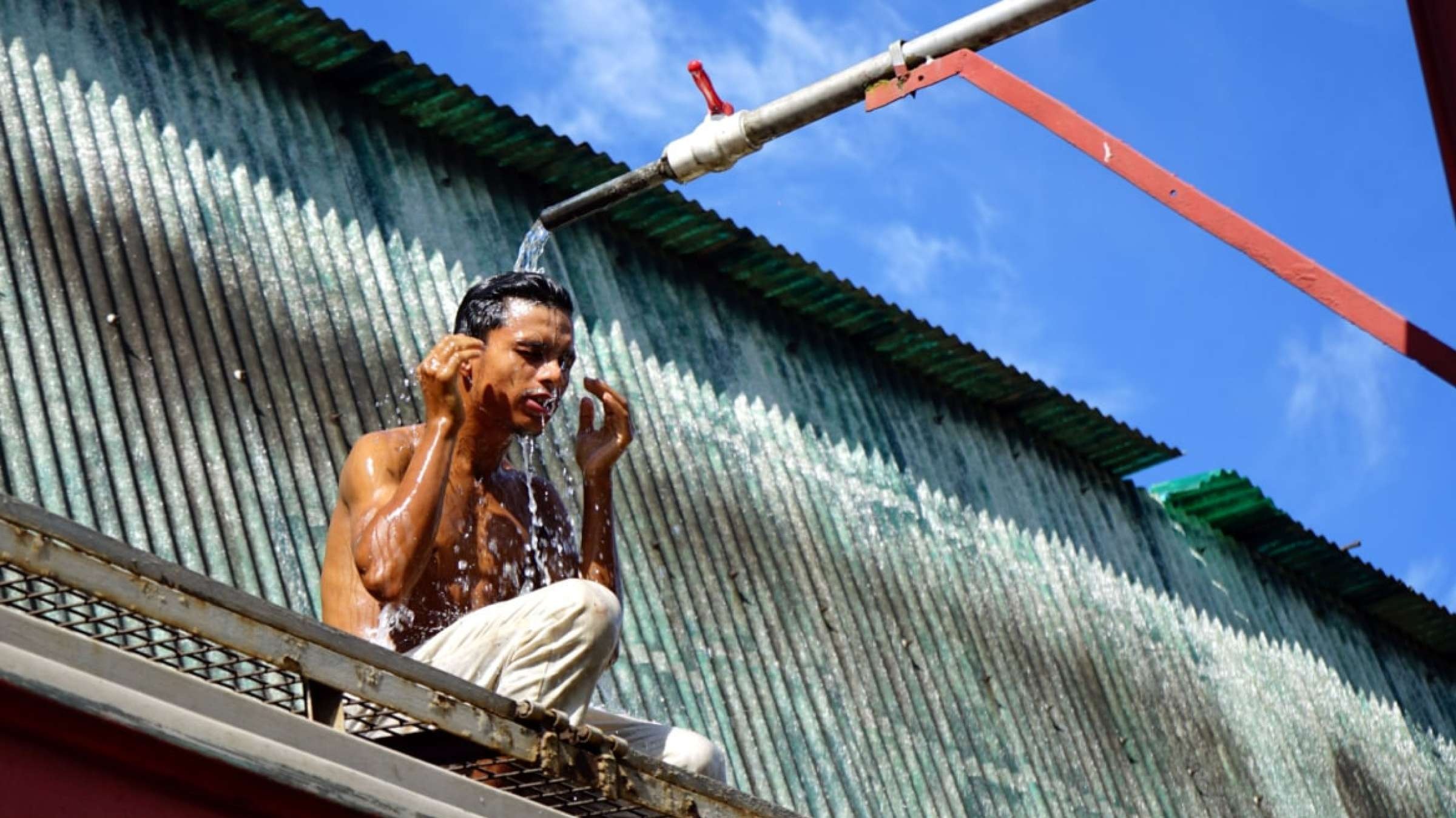 Thang 4 nong nhat moi chi la khoi dau cua chau A hinh anh