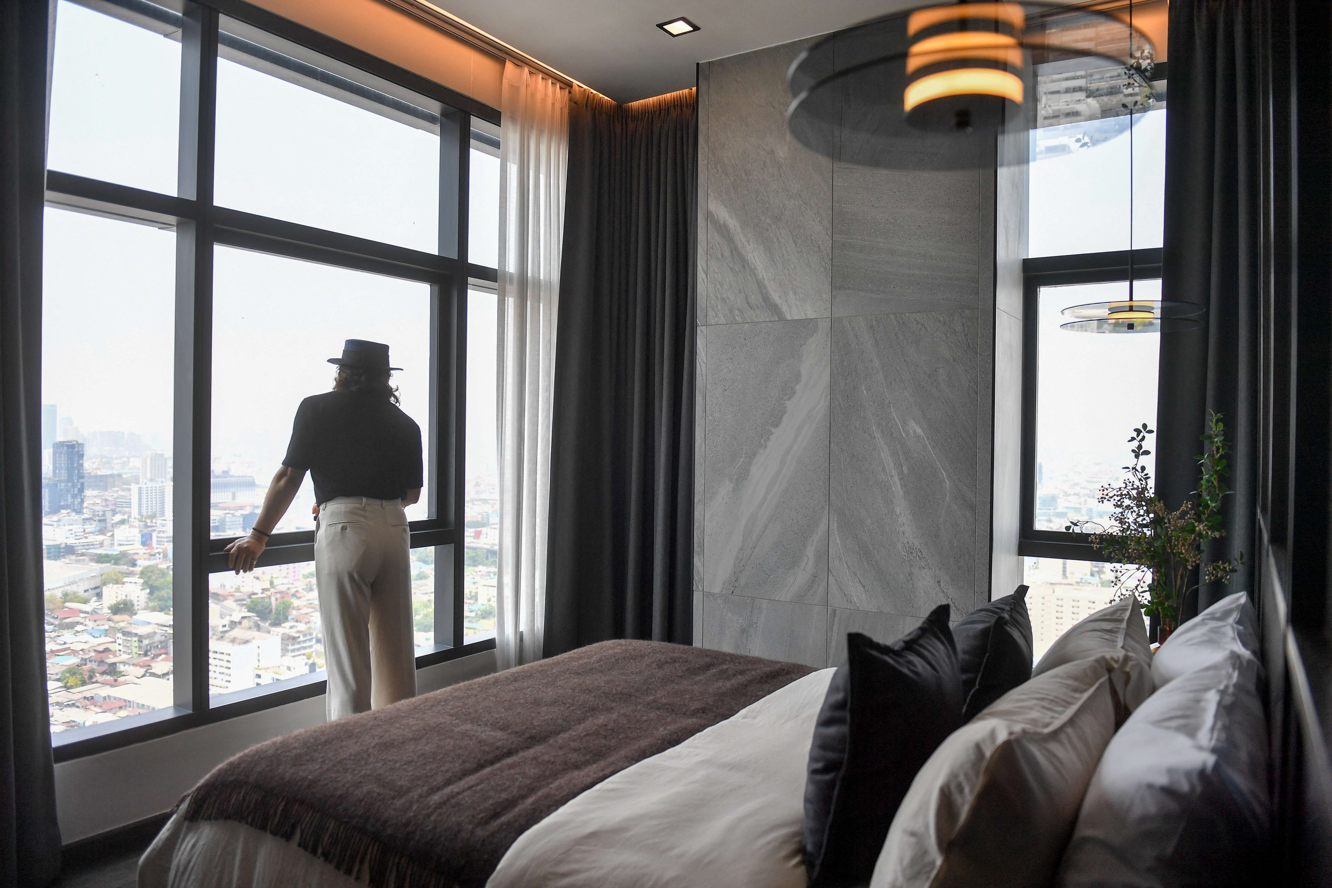 Trung Quoc mua nha anh 2