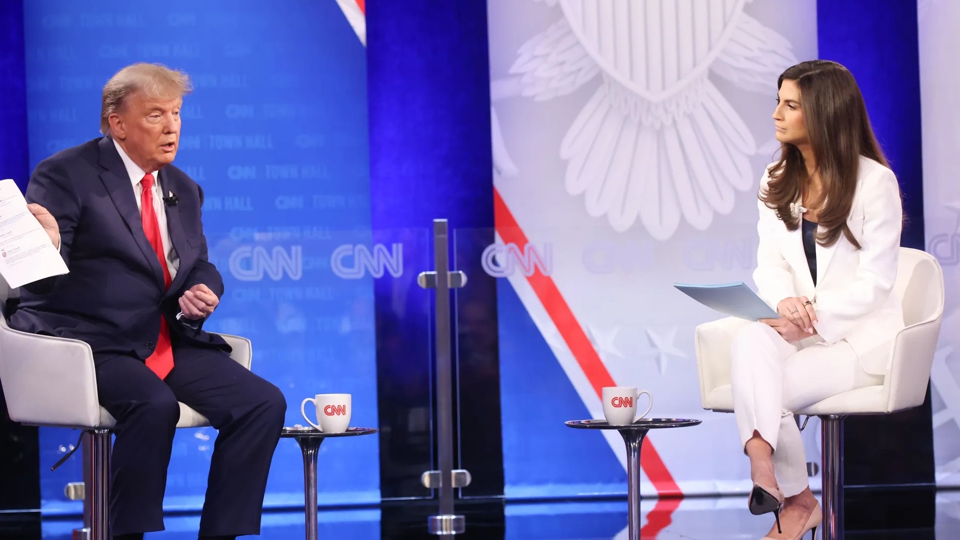 cuu Tong thong Trump anh 1