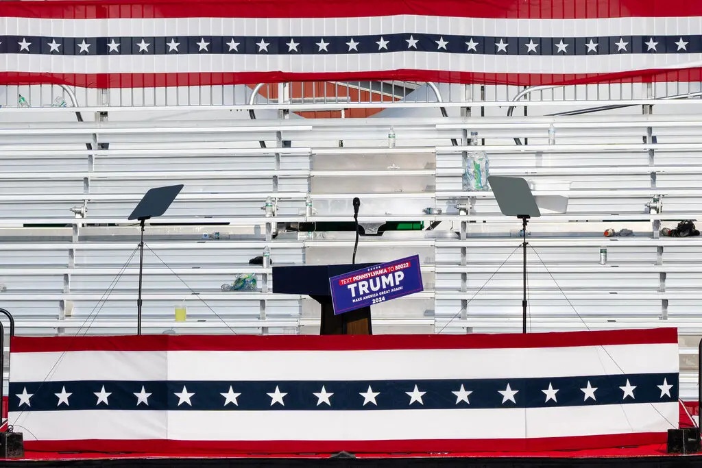 am sat hut,  Donald Trump anh 1