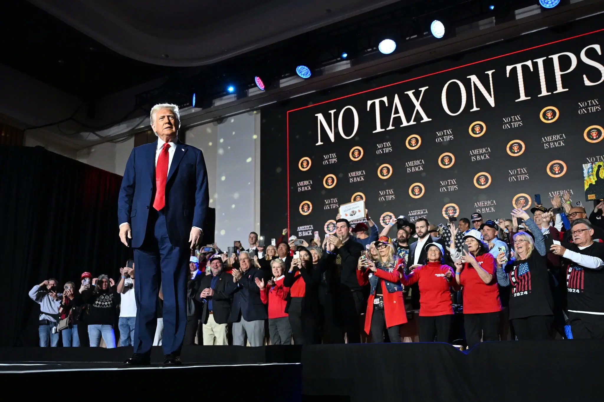 Hinh anh ong Trump tai Las Vegas hinh anh