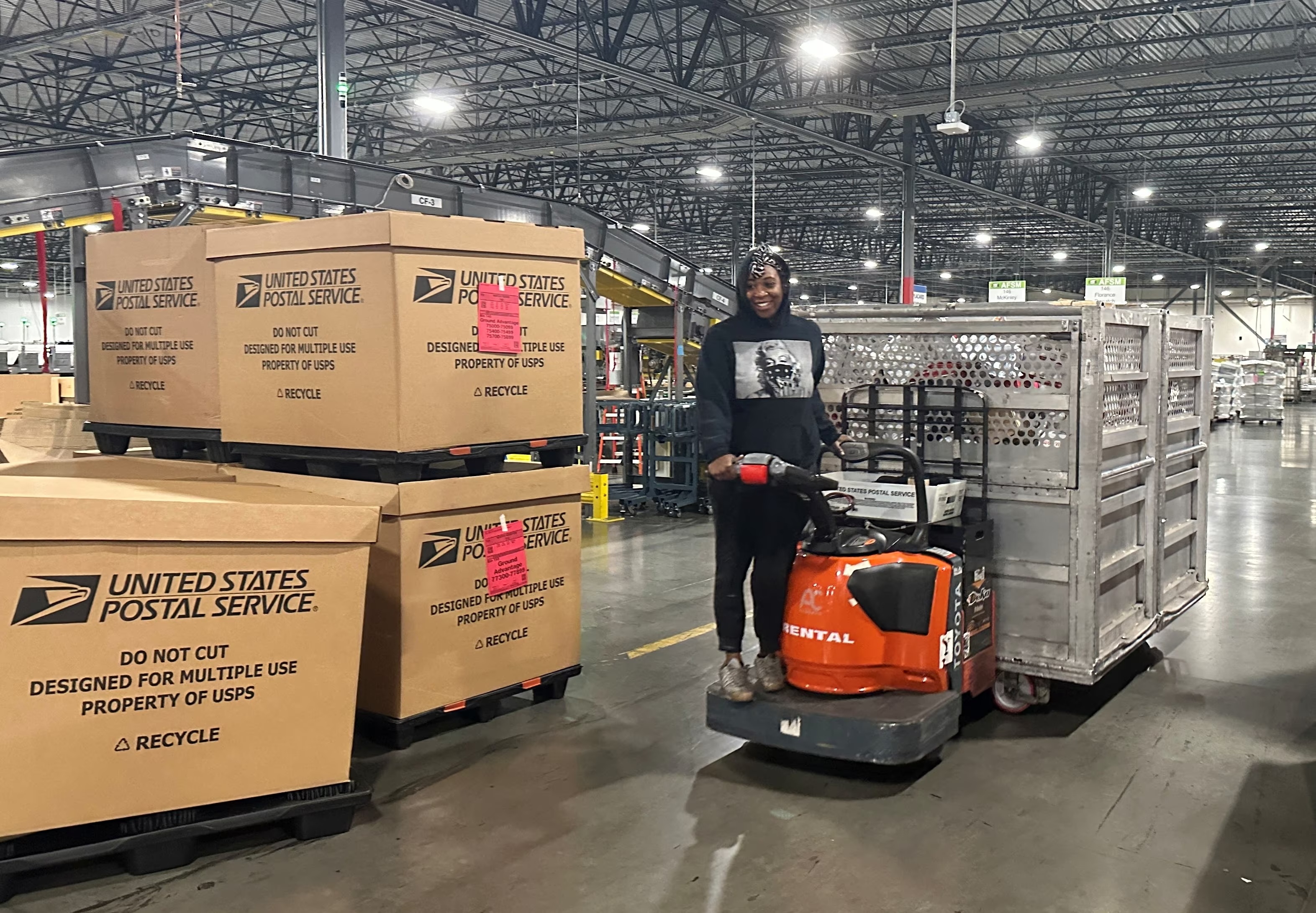 My dung nhan buu kien tu Trung Quoc hinh anh