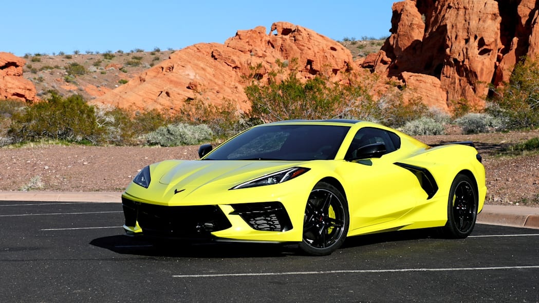 Chevrolet Corvette 2021 se co gia duoi 60.000 USD hinh anh