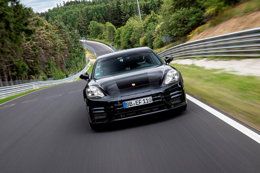 Porsche Panamera Turbo 2021 lap ky luc moi tai truong dua Nurburgring anh 2