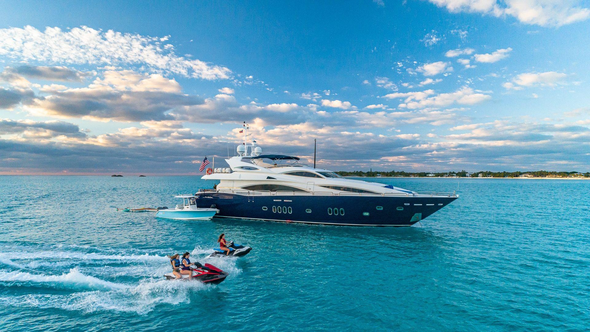 Du thuyen the thao,  Sunseeker Kefi,  motor yacht anh 4