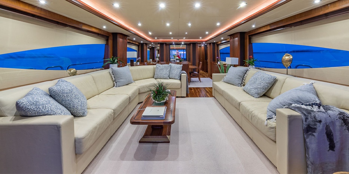 Du thuyen the thao,  Sunseeker Kefi,  motor yacht anh 3