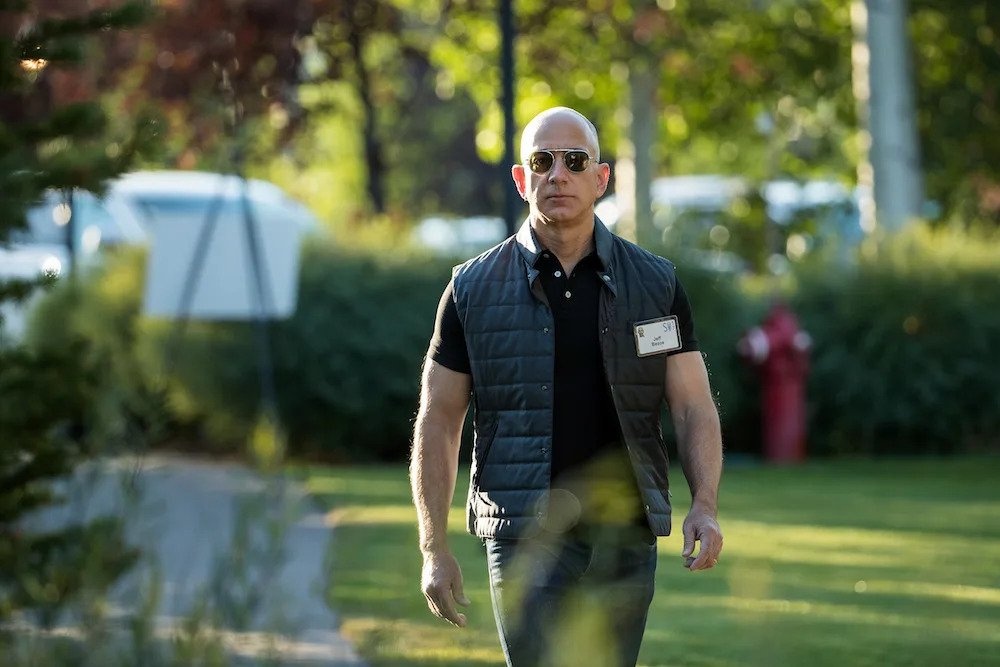Amazon,  Jeff Bezos,  MacKenzie Scott ảnh 2 Amazon,  Jeff Bezos,  MacKenzie Scott anh 2