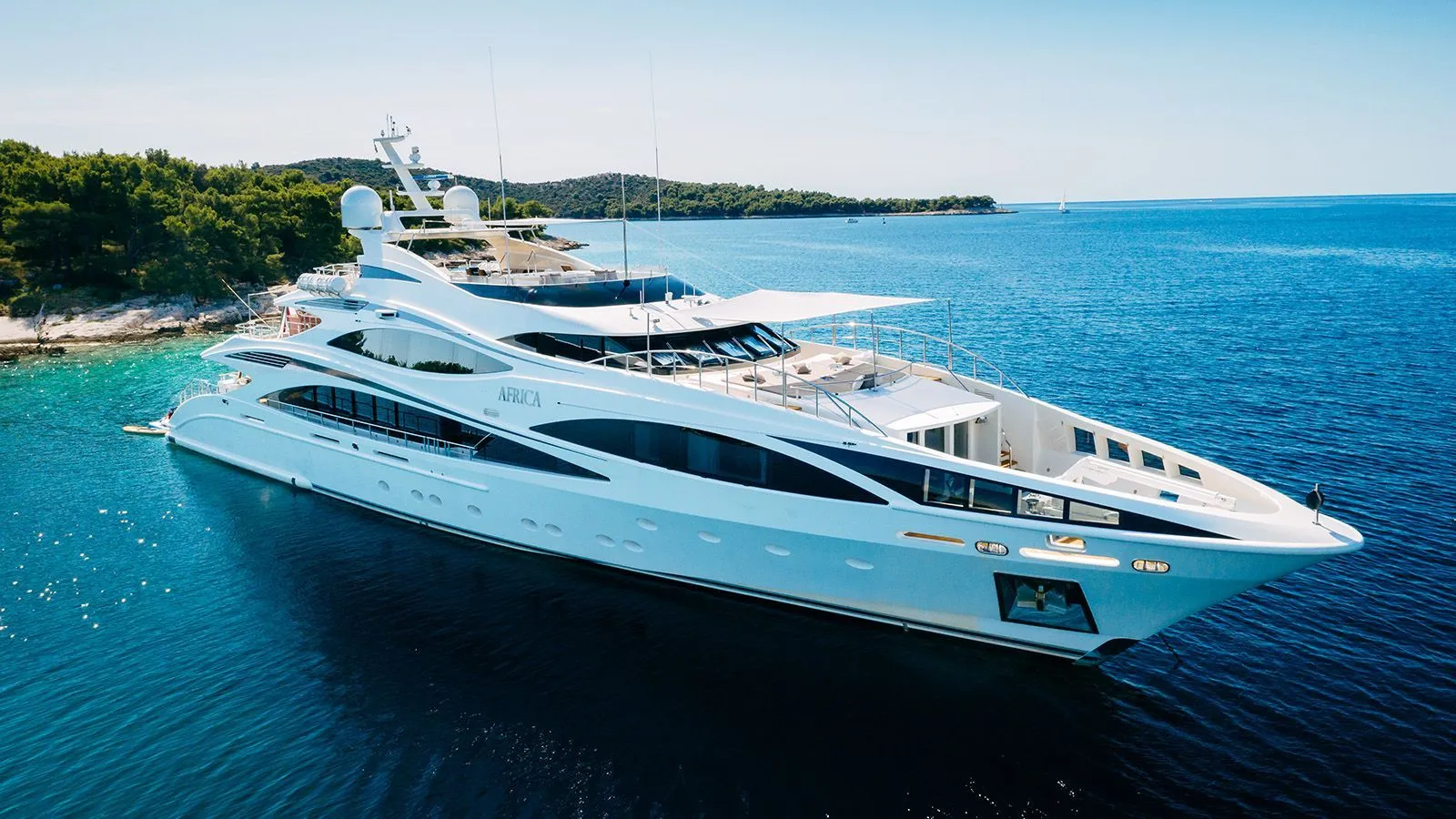 Du thuyen tri gia 7 trieu USD cua Cristiano Ronaldo co gi? hinh anh